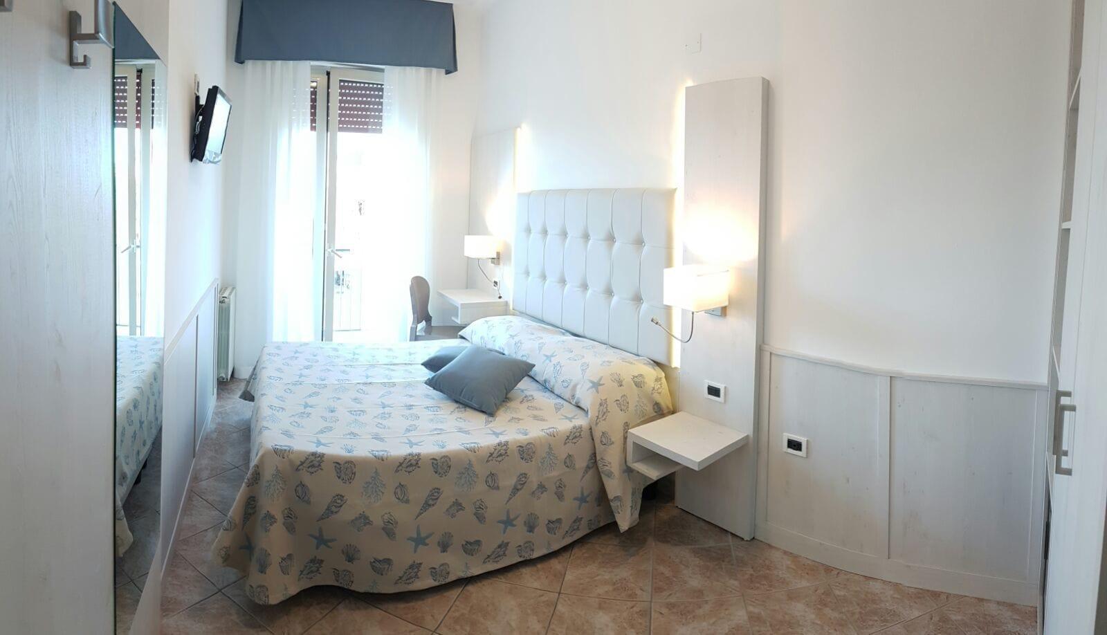 וירג'יו Hotel Bella Riviera Lungomare מראה חיצוני תמונה