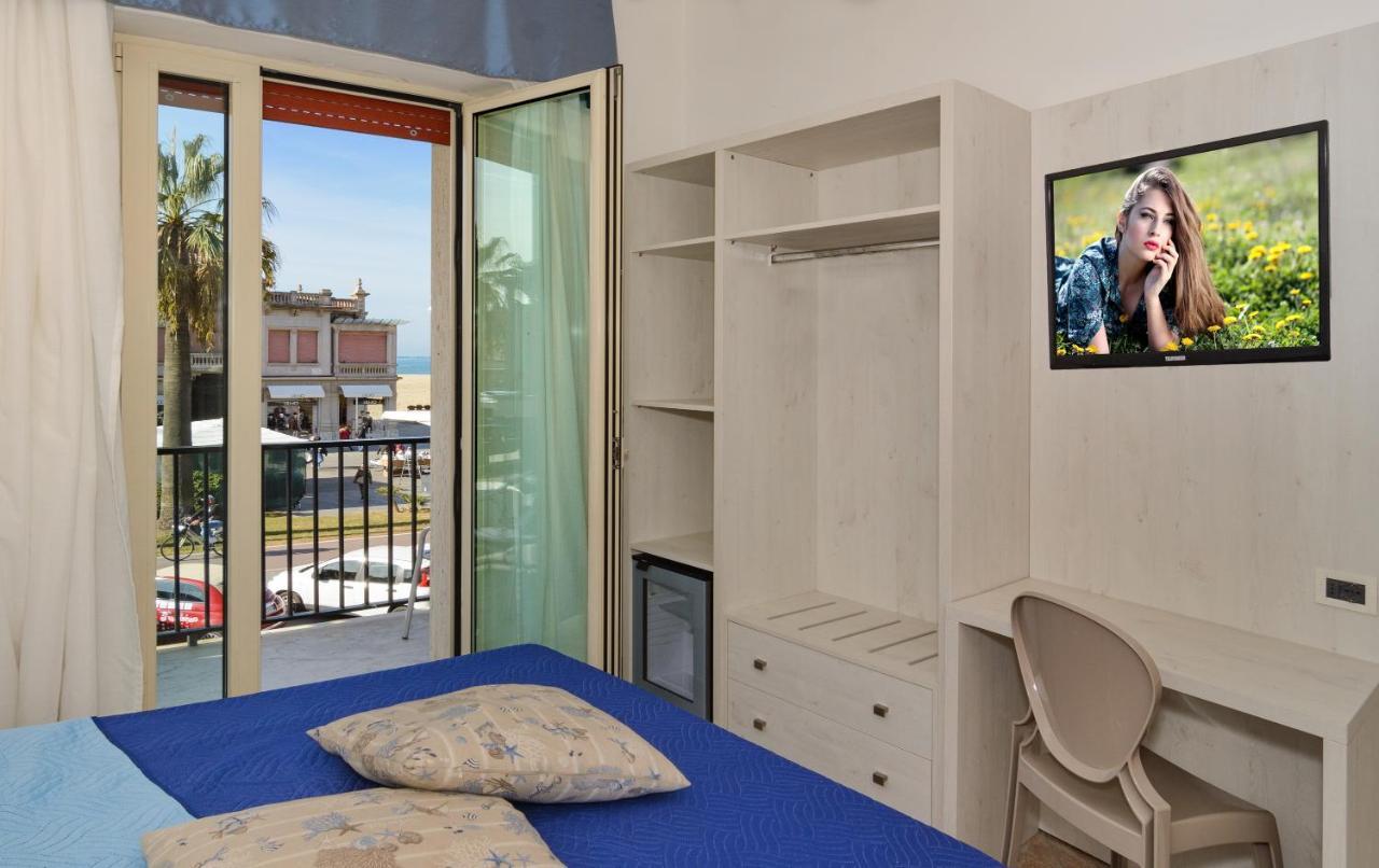 וירג'יו Hotel Bella Riviera Lungomare מראה חיצוני תמונה